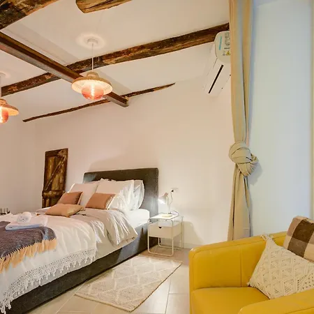 Casa Delle Collinette Di - Happy Appartement *